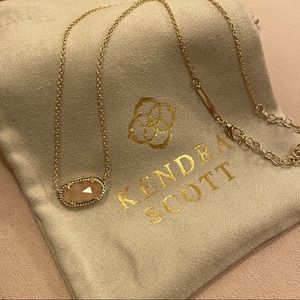Kendra Scott Elisa Pendant Necklace In Rose Quartz